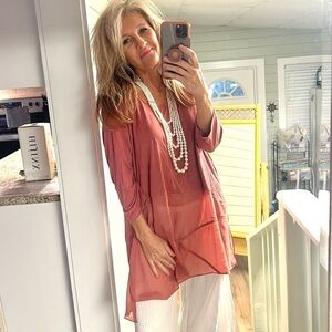 Wynne Layers, Beautiful Soft Mauve Blouse, Fun, Funky and Fabulous! Size 1X